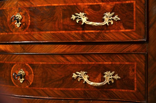 Louis XV - Commode sauteuse d'époque Louis XV